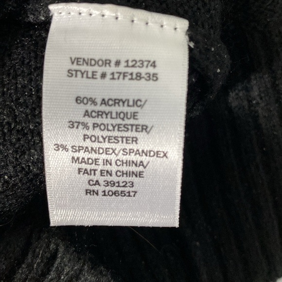 Northern Reflections Black Rose Sweater Size M - Picture 9 of 10